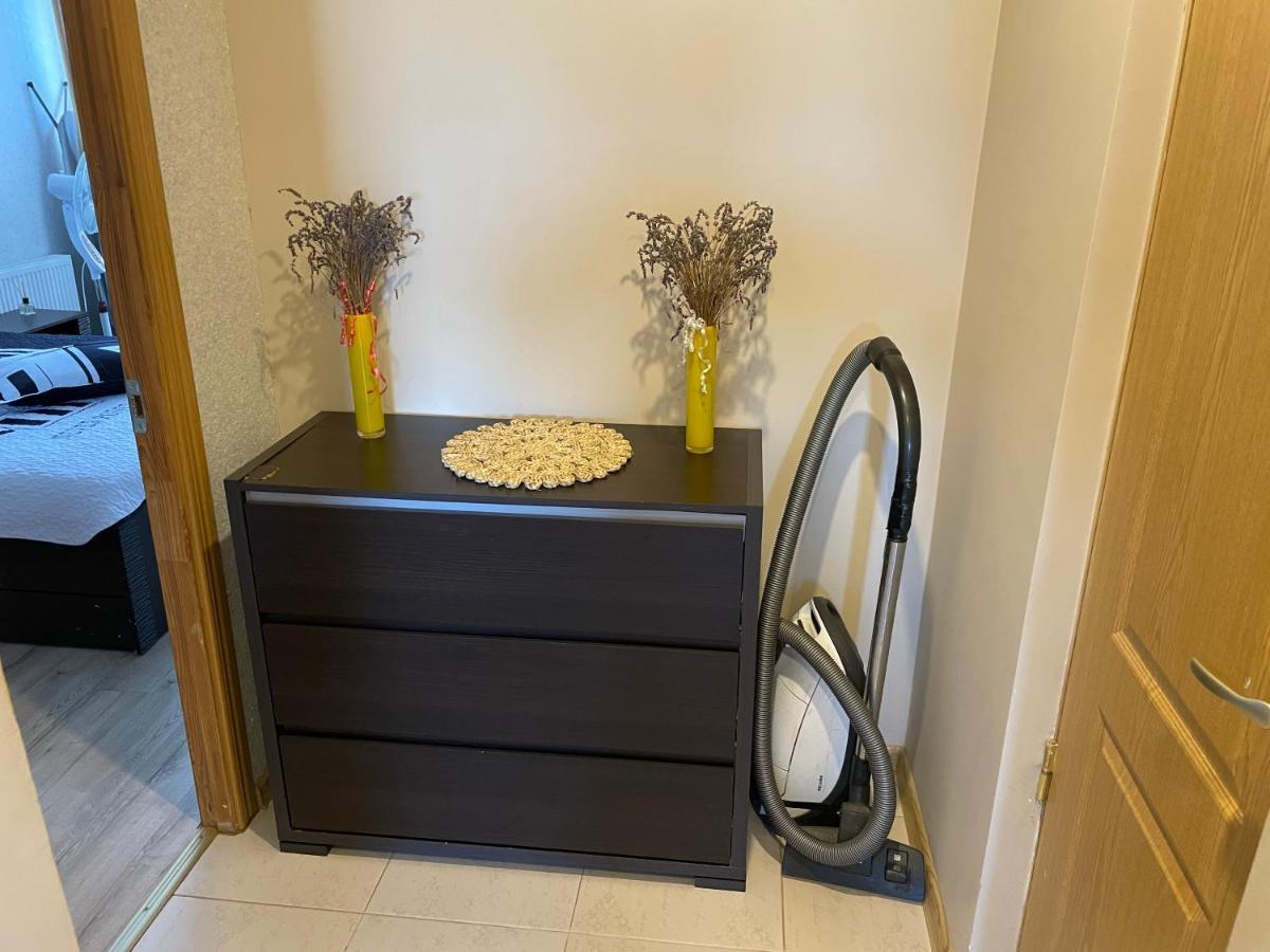 Appartamento Happy Guest Apartament Jūrkalne Esterno foto